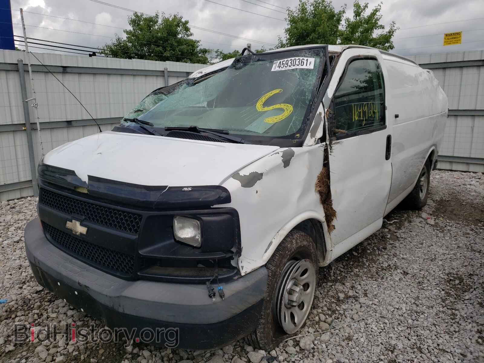 2010 CHEVROLET EXPRESS - VIN: 1GCUGADX9A1106601 - Фото 2