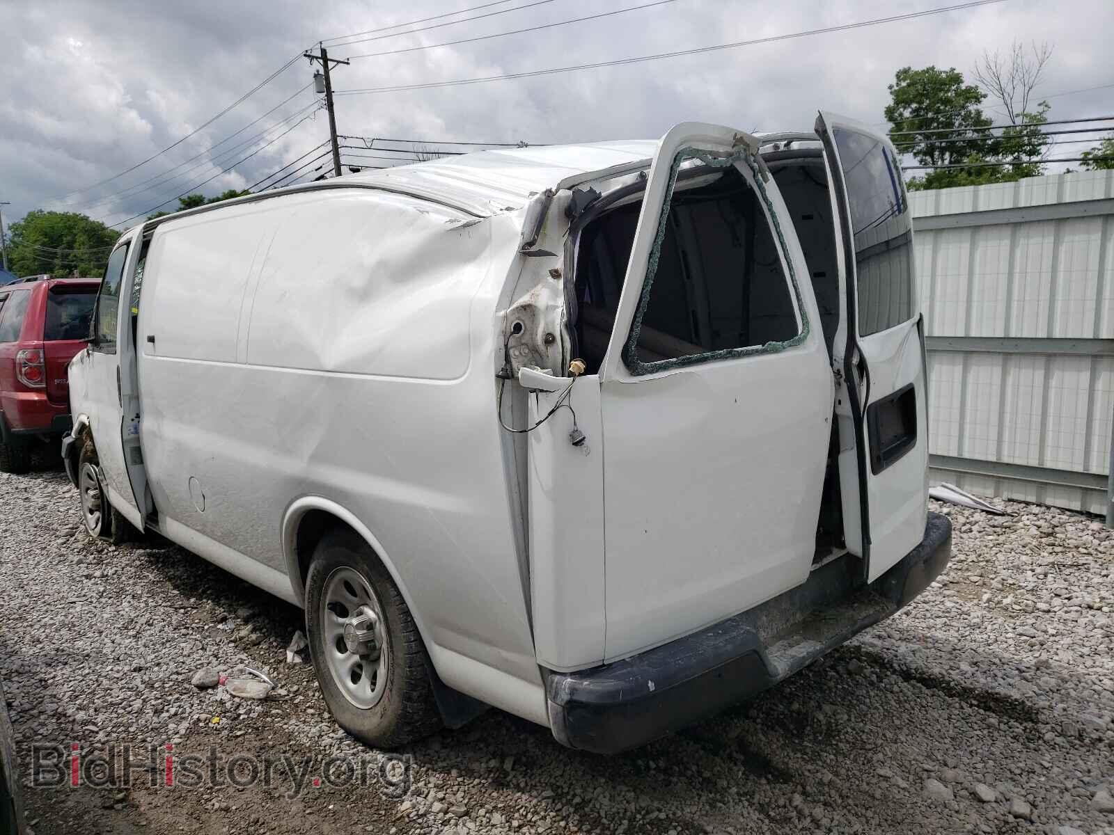 2010 CHEVROLET EXPRESS - VIN: 1GCUGADX9A1106601 - Фото 3