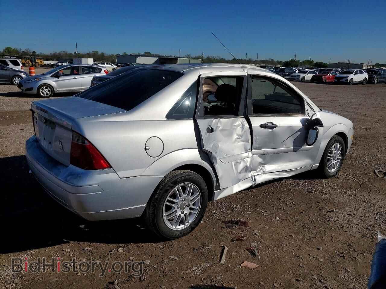2007 FORD FOCUS - VIN: 1FAFP34NX7W154158 - Фото 3