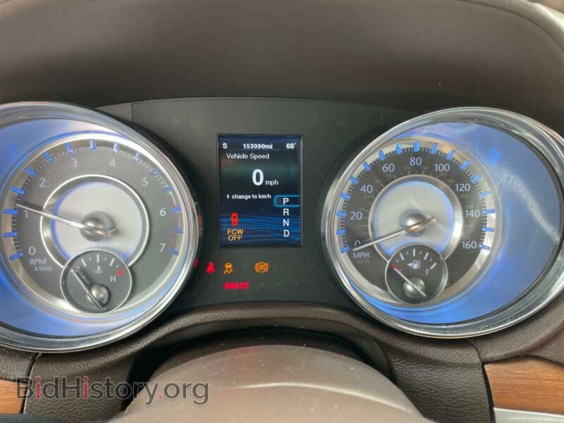 2012 Chrysler 300 (VIN 2C3CCAPT9CH313367) — фото 8 из 10