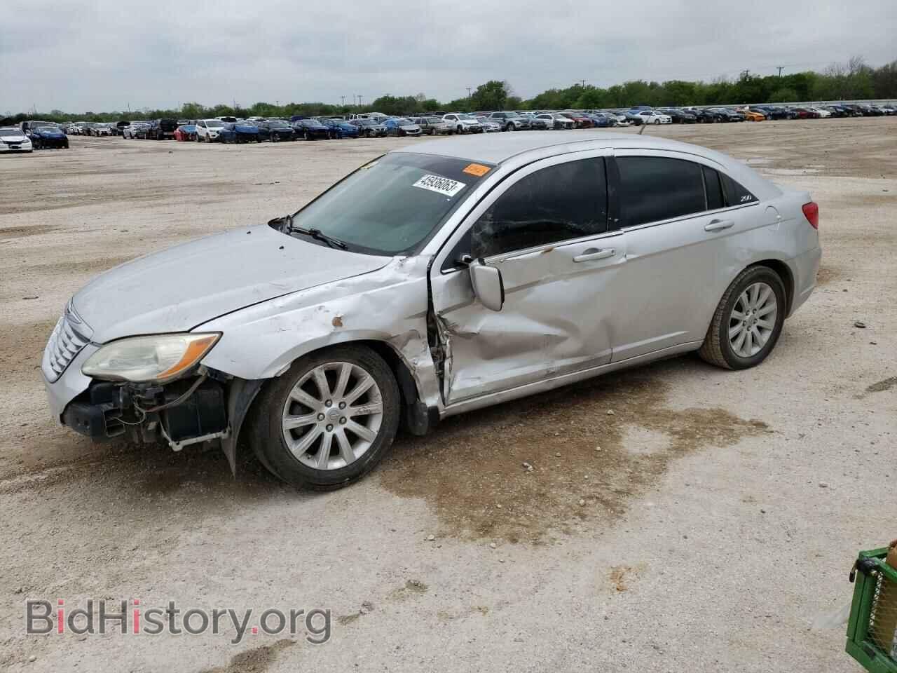 Photo 1C3BC1FB2BN540006 - CHRYSLER 200 2011