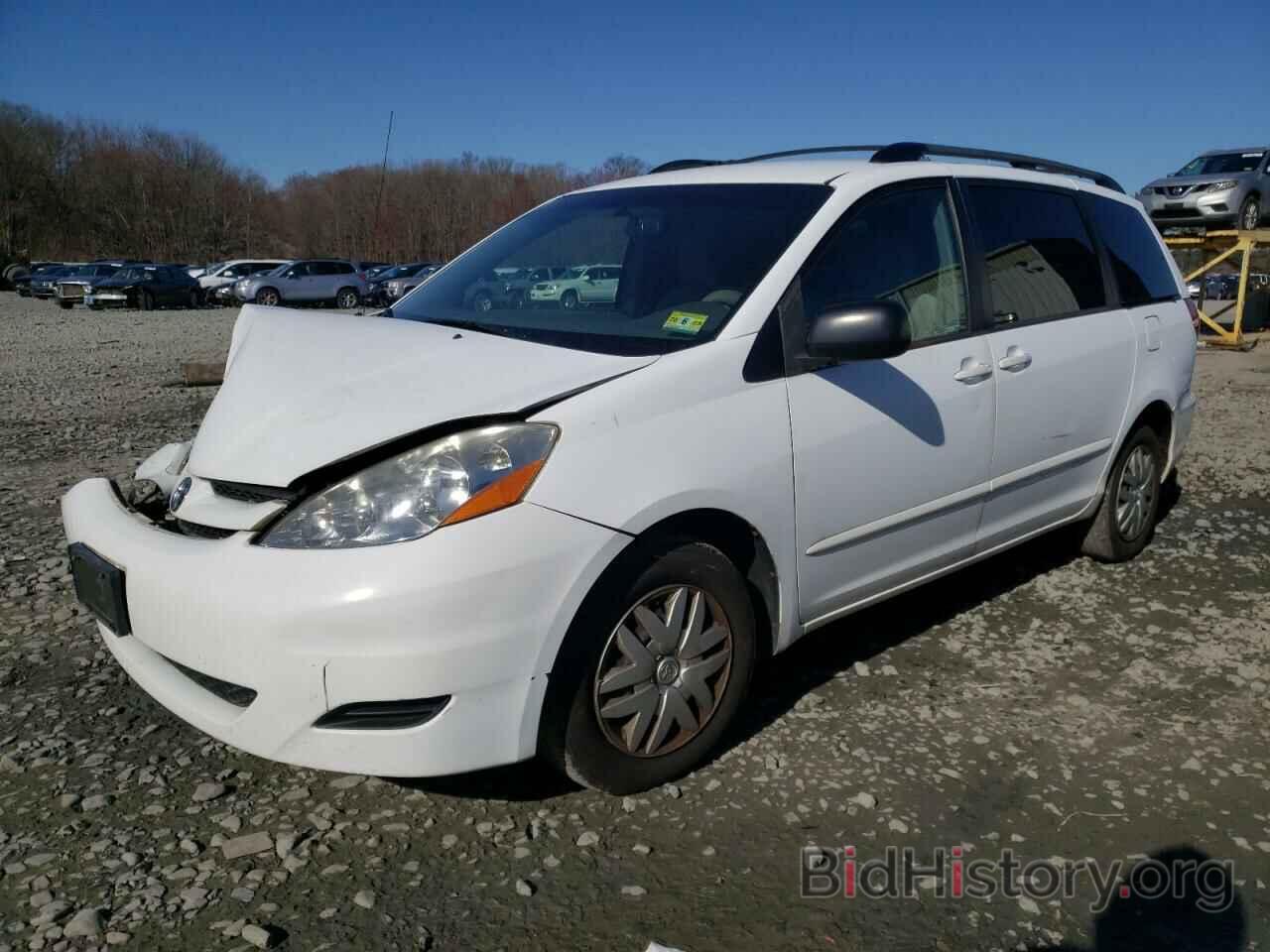 Фотография 5TDKK4CC6AS324486 - TOYOTA SIENNA 2010