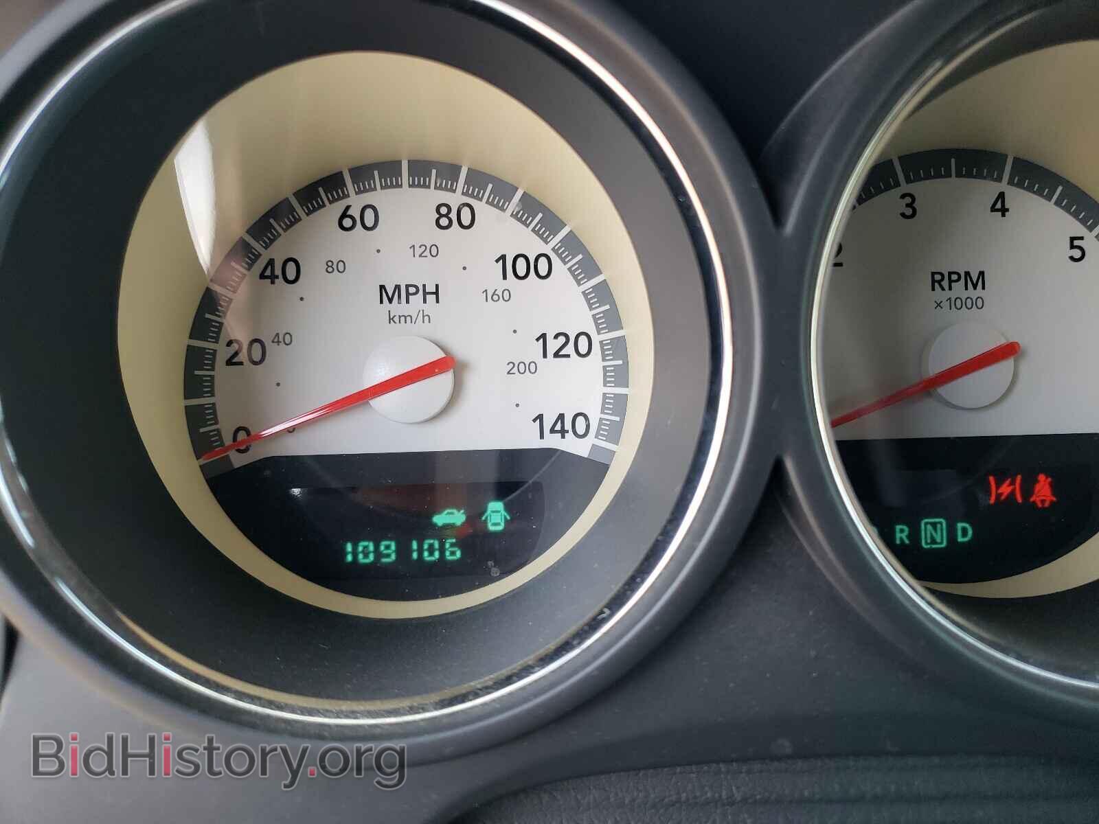 2010 DODGE CHALLENGER - VIN: 2B3CJ4DV4AH323716 - Photo 8