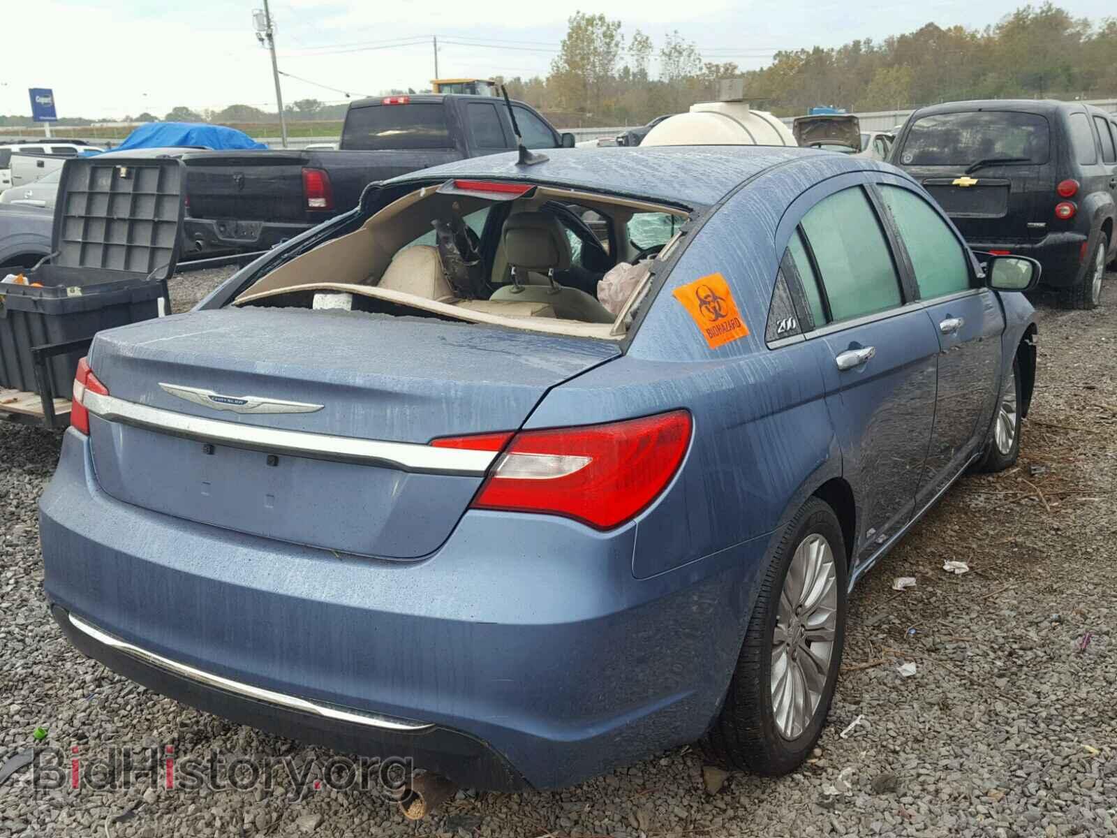 2011 CHRYSLER 200 - VIN: 1C3BC2FB5BN596690 - Фото 4