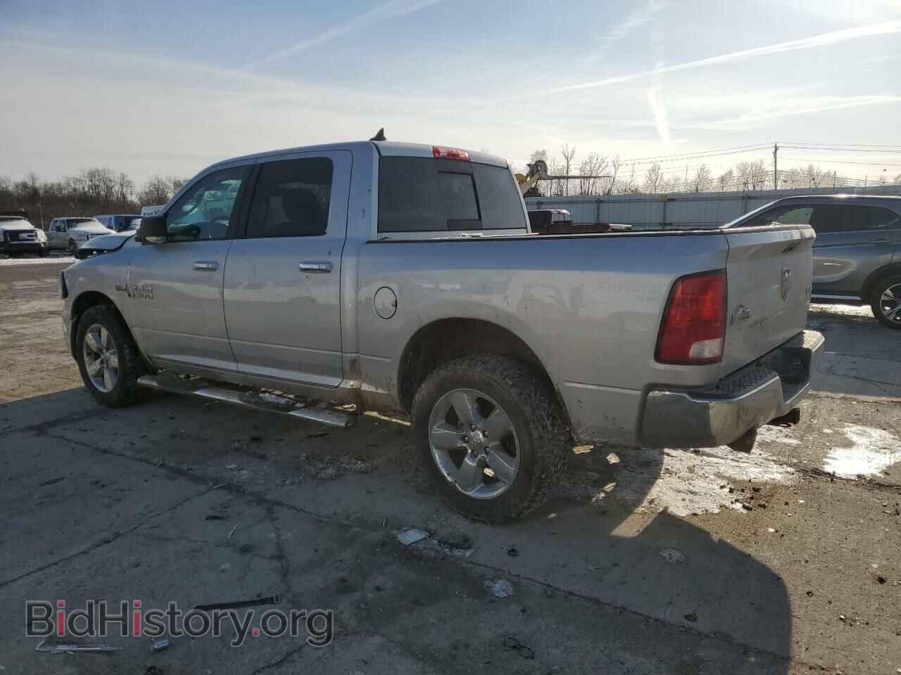 2017 RAM 1500 - VIN: 1C6RR7LT3HS739091 - Photo 2