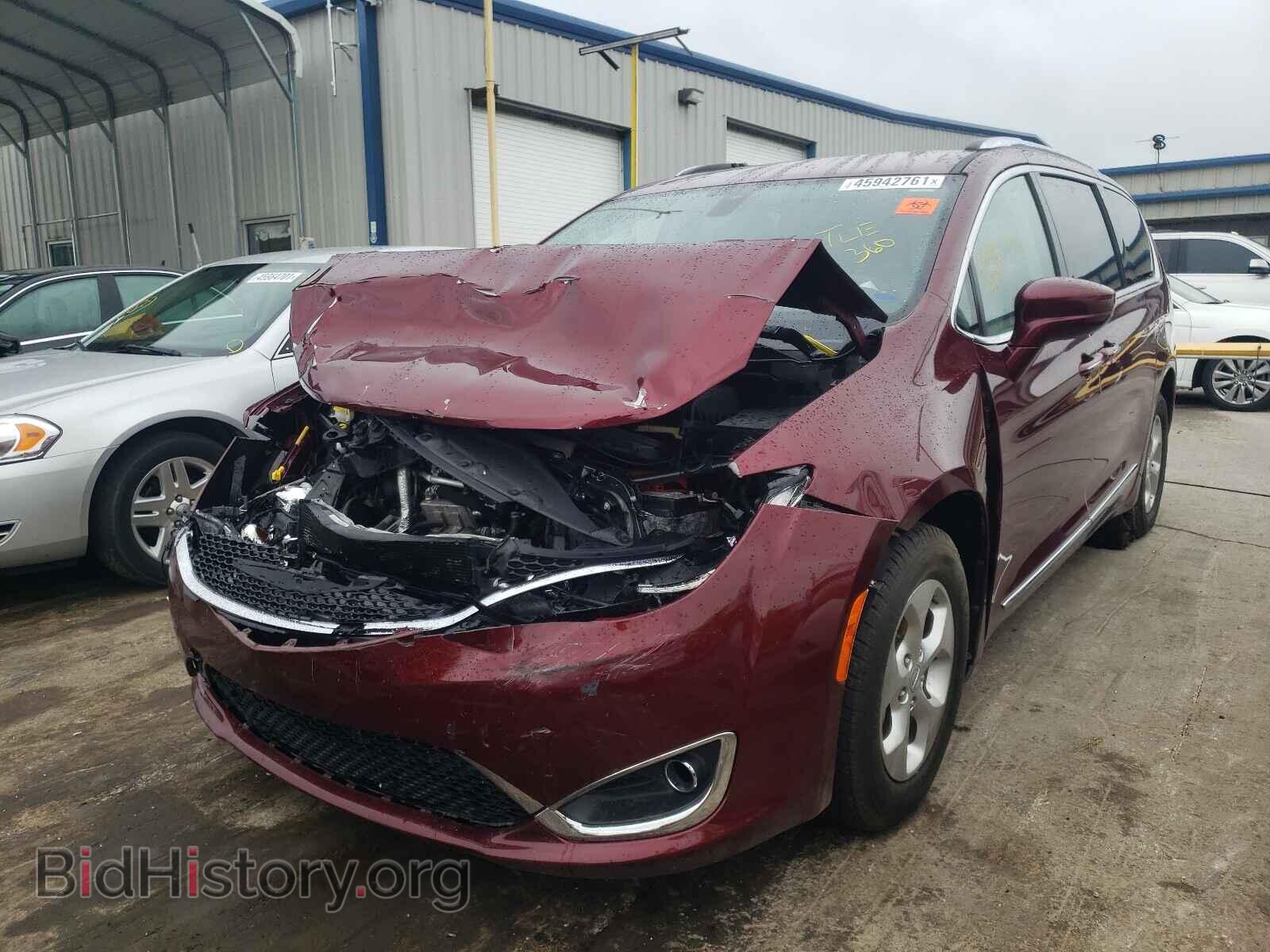 2017 CHRYSLER PACIFICA - VIN: 2C4RC1EG7HR764150 - Photo 2