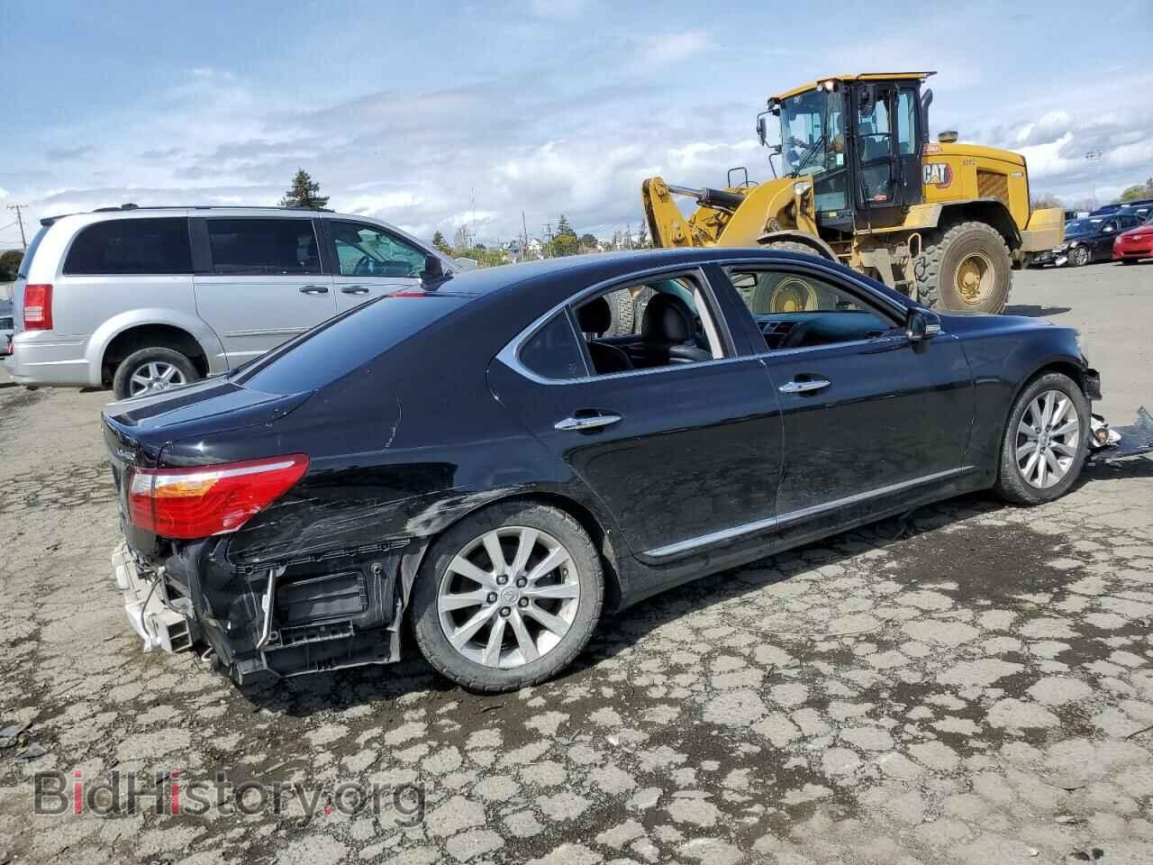2012 LEXUS LS460 - VIN: JTHBL5EF5C5113703 - Photo 3