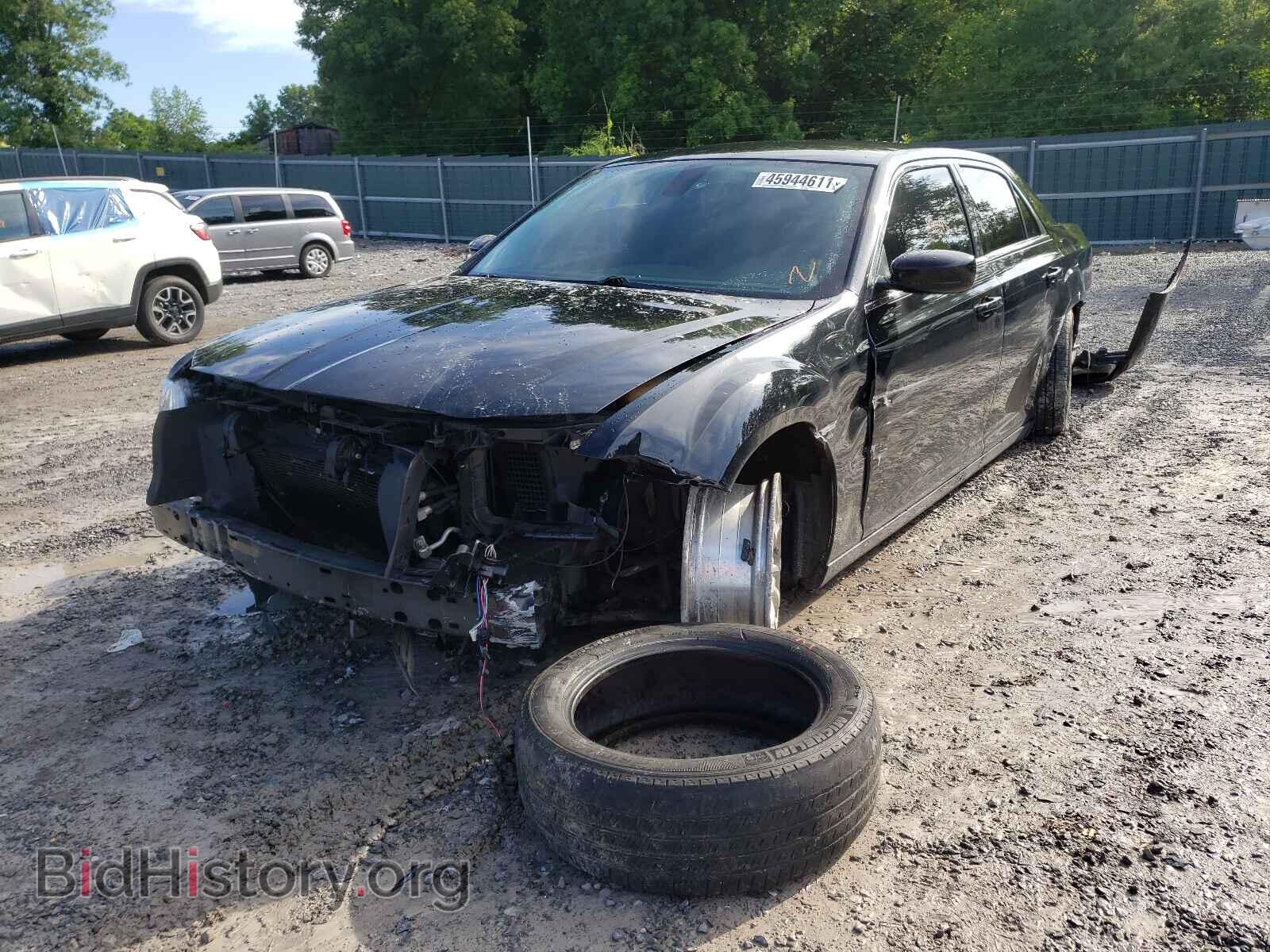 2018 CHRYSLER 300 - VIN: 2C3CCARG5JH257991 - Фото 2