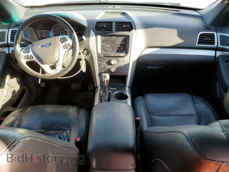 2011 Ford EXPLORER (VIN 1FMHK8D82BGA36905) — photo 8 of 13