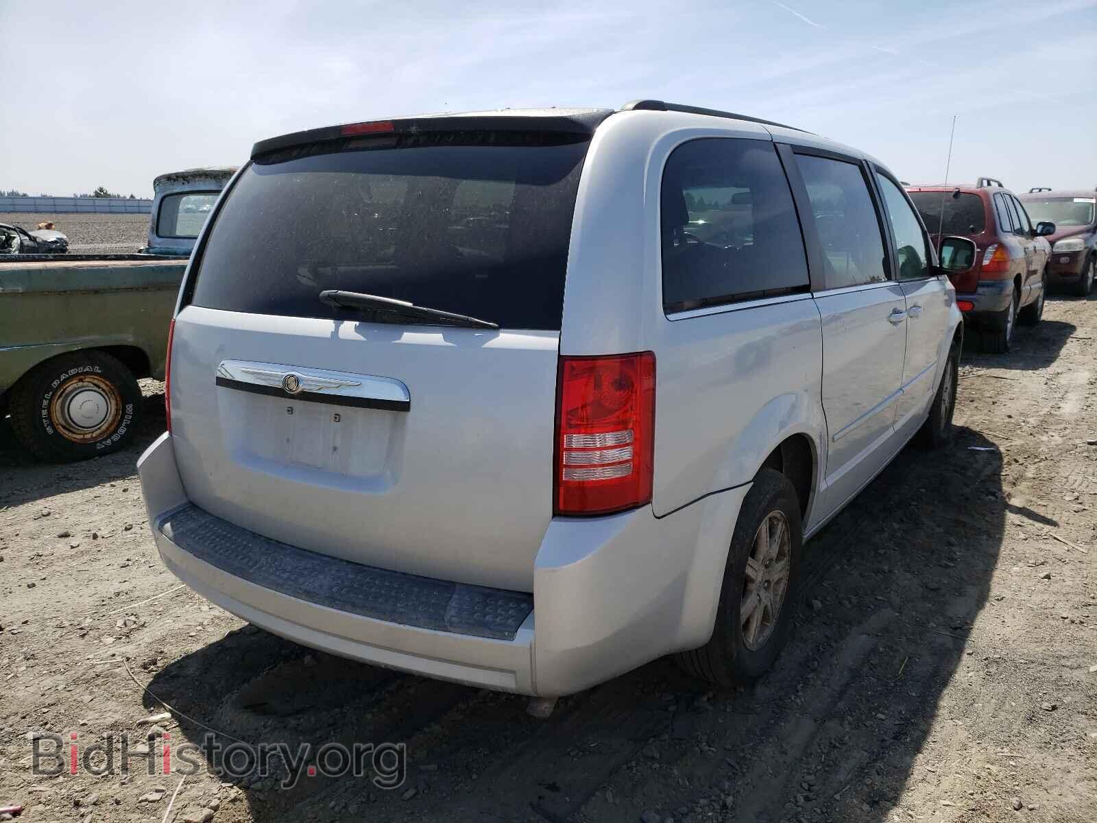 2008 CHRYSLER MINIVAN - VIN: 2A8HR54P88R141616 - Фото 4