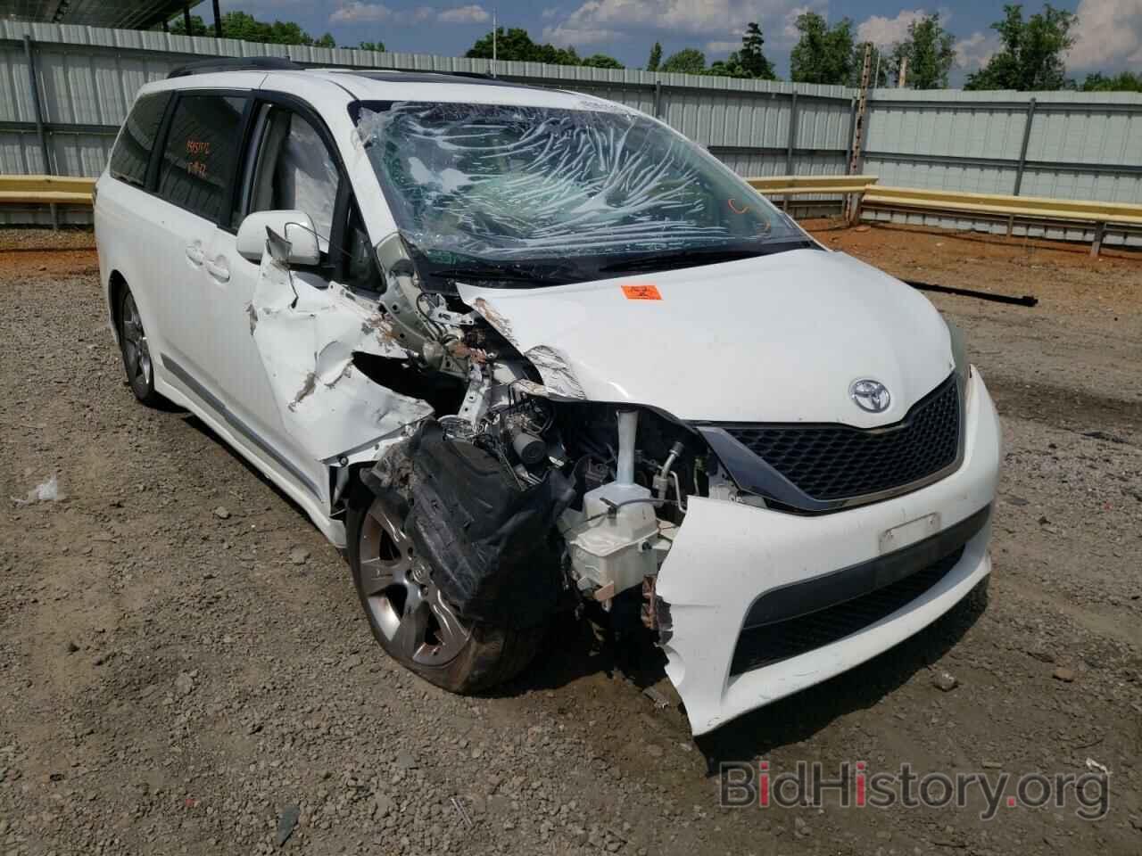 Photo 5TDXK3DCXBS135632 - TOYOTA SIENNA 2011