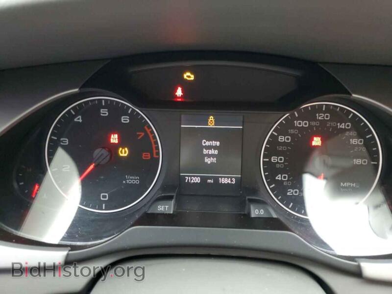 2011 Audi A4 (VIN WAUHFAFL2BN043105) — фото 9 из 12