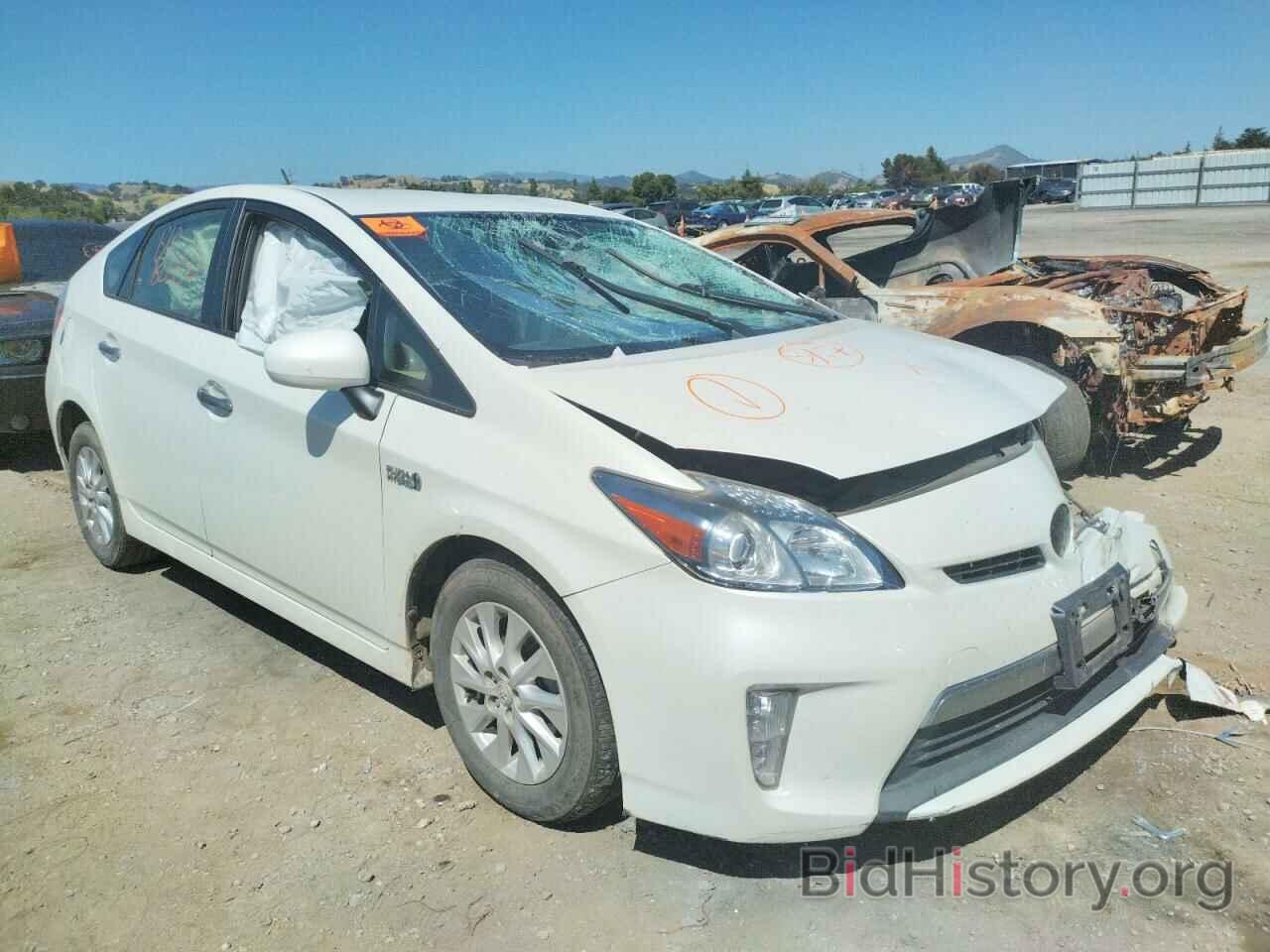 Фотография JTDKN3DP1F3068396 - TOYOTA PRIUS 2015