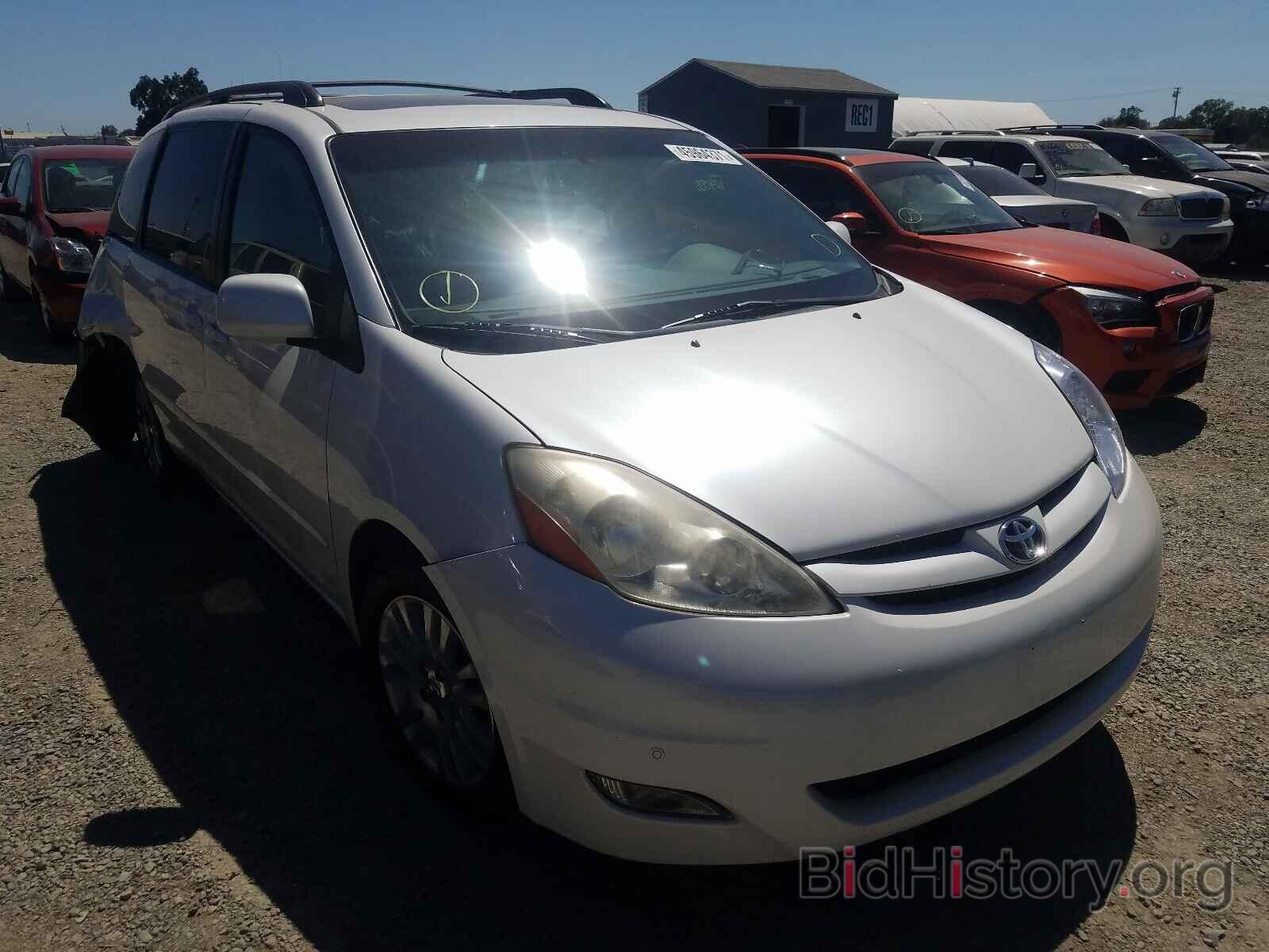 Photo 5TDYK4CC2AS336516 - TOYOTA SIENNA 2010