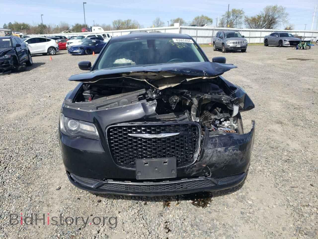 2019 CHRYSLER 300 - VIN: 2C3CCAAG5KH601896 - Фото 5