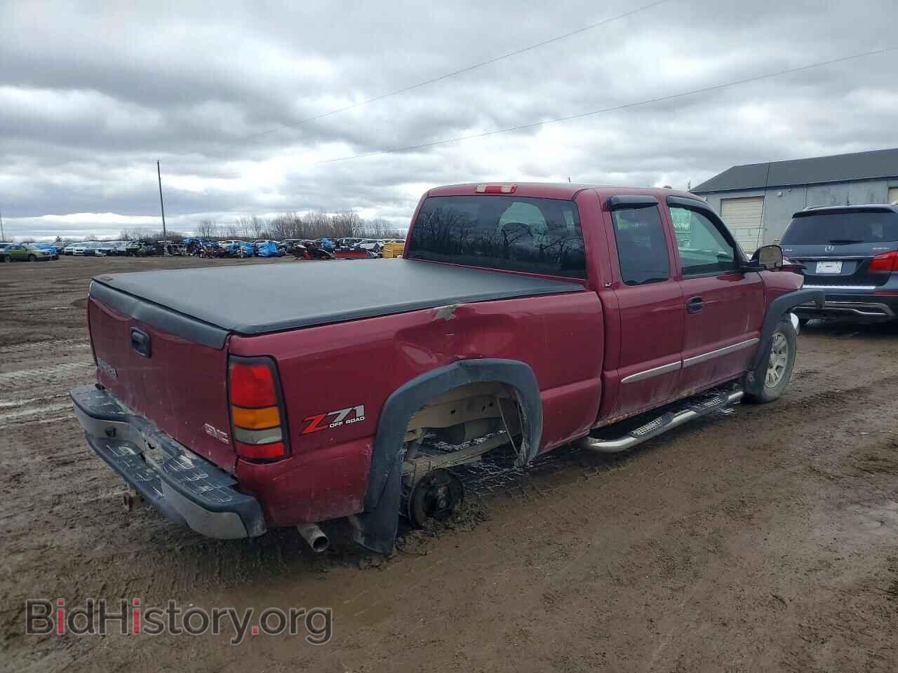 2005 GMC SIERRA - VIN: 2GTEK19B451343223 - Фото 3