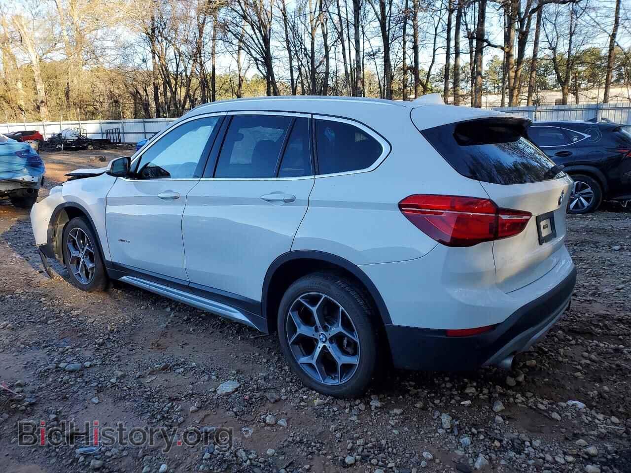 2017 BMW X1 - VIN: WBXHT3C37H5F73676 - Фото 2