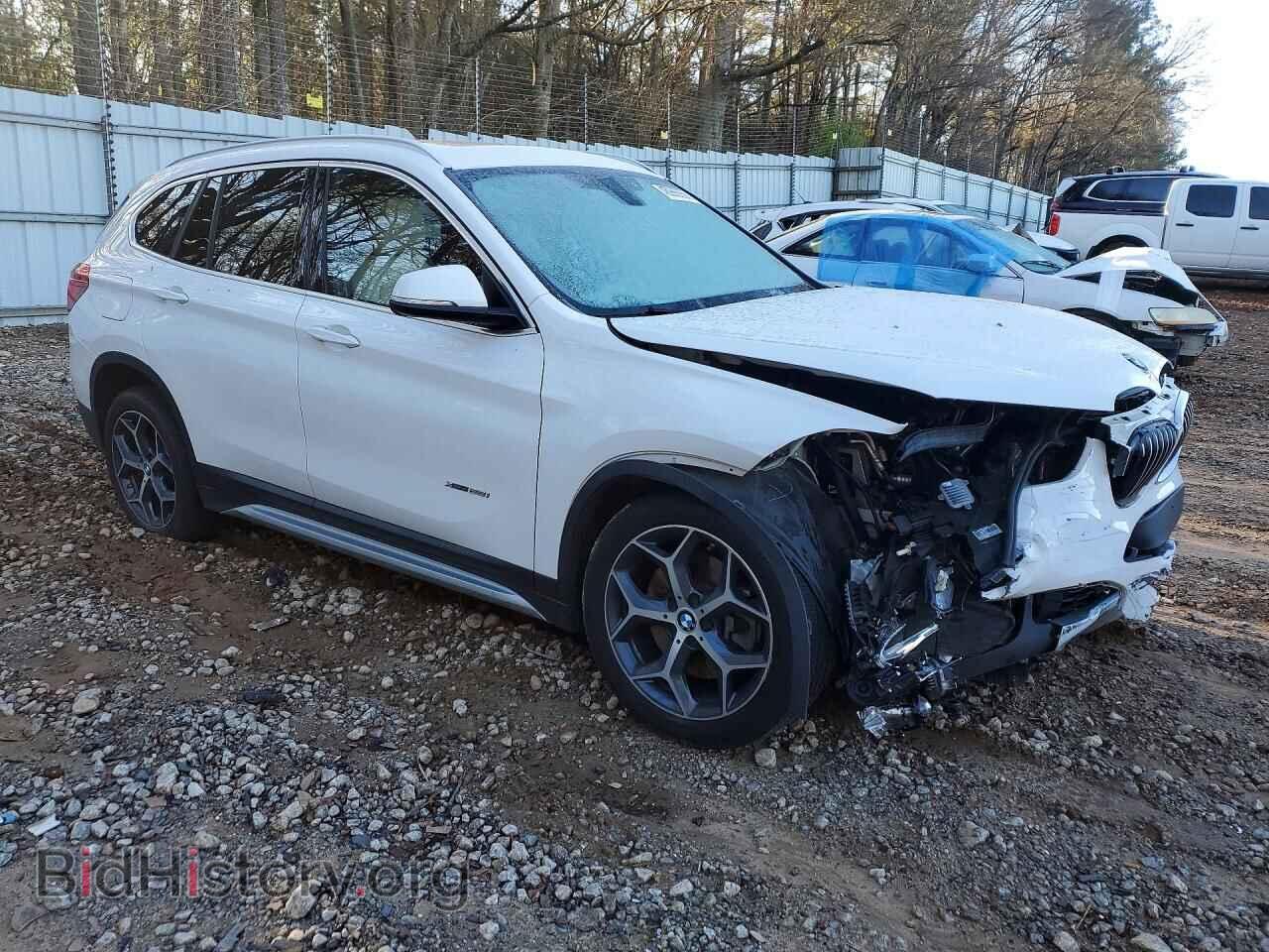 2017 BMW X1 - VIN: WBXHT3C37H5F73676 - Фото 4