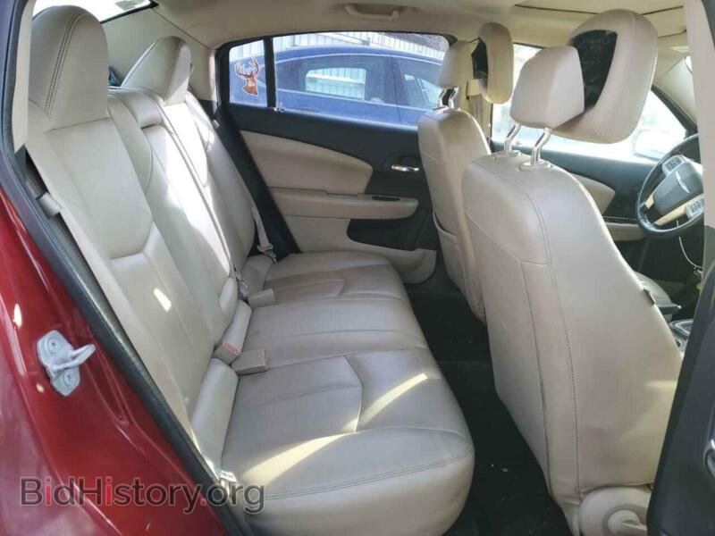 2012 Chrysler 200 (VIN 1C3CCBCB5CN122426) — фото 10 из 12