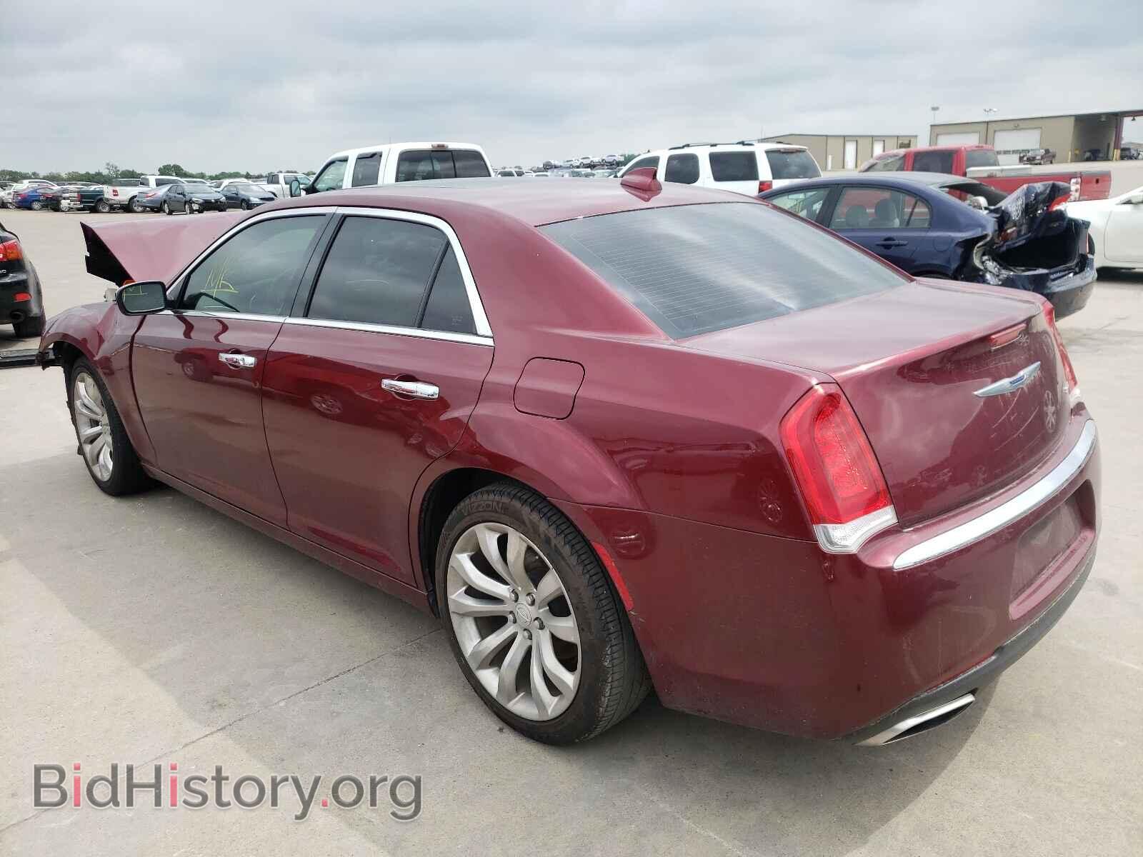 2019 CHRYSLER 300 - VIN: 2C3CCAEG6KH594838 - Фото 3