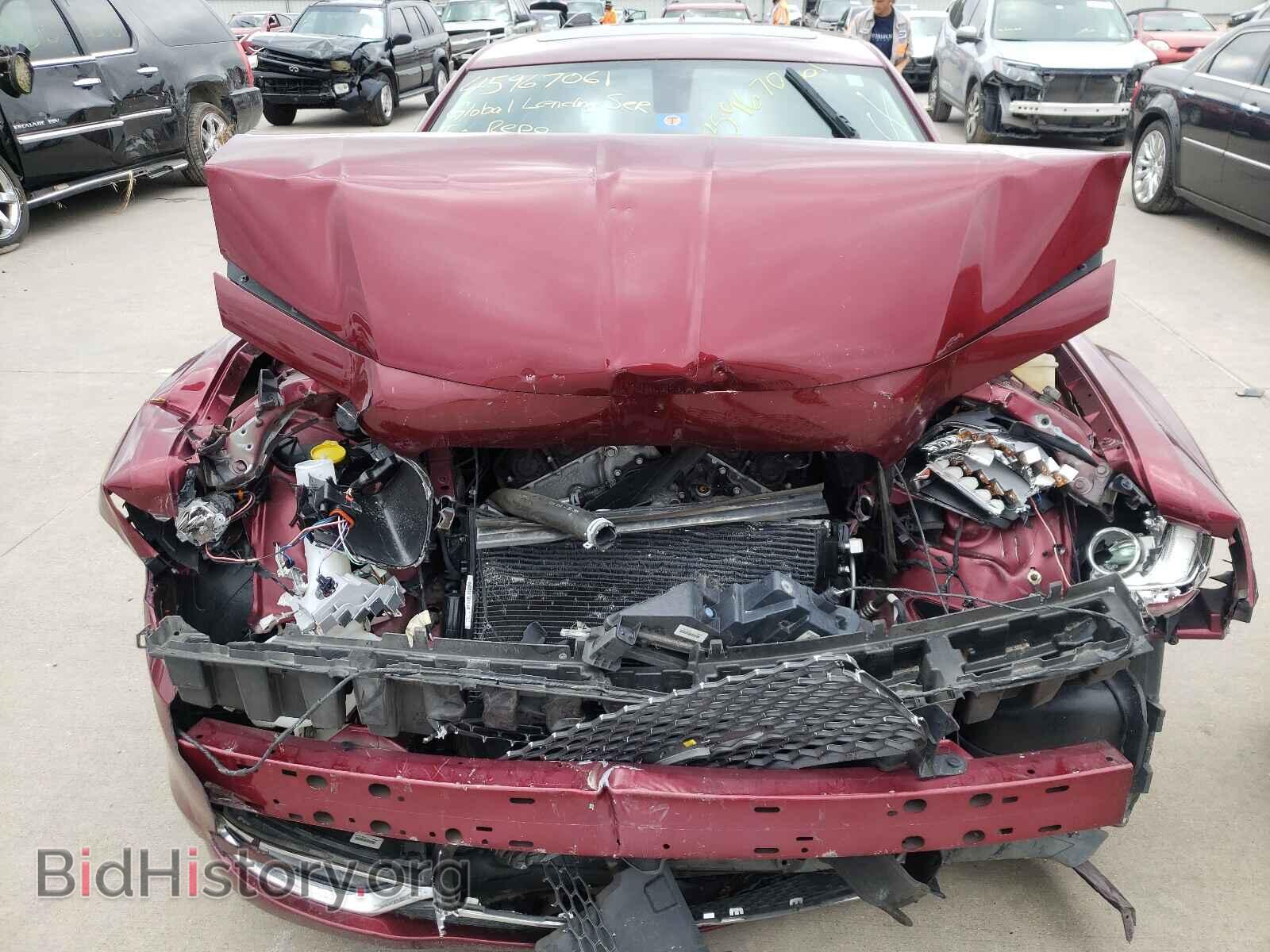2019 CHRYSLER 300 - VIN: 2C3CCAEG6KH594838 - Фото 7