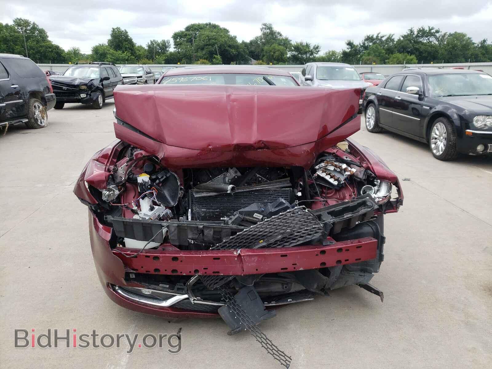 2019 CHRYSLER 300 - VIN: 2C3CCAEG6KH594838 - Фото 9