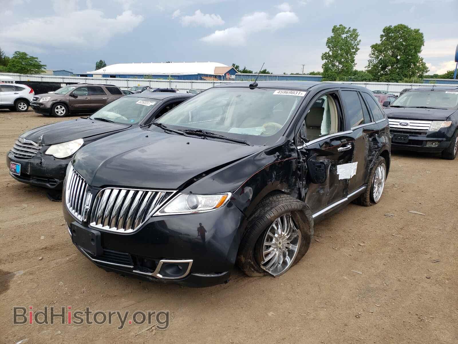 2014 LINCOLN MKX - VIN: 2LMDJ8JK3EBL03633 - Photo 2