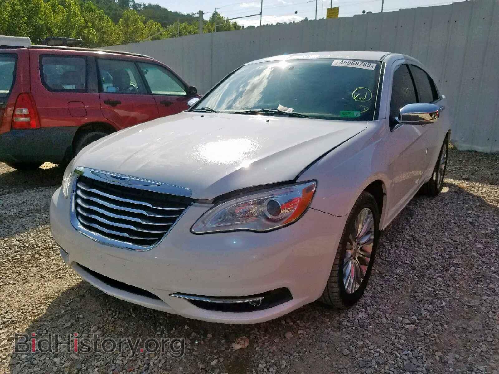 2012 CHRYSLER 200 - VIN: 1C3CCBCG1CN326071 - Фото 2