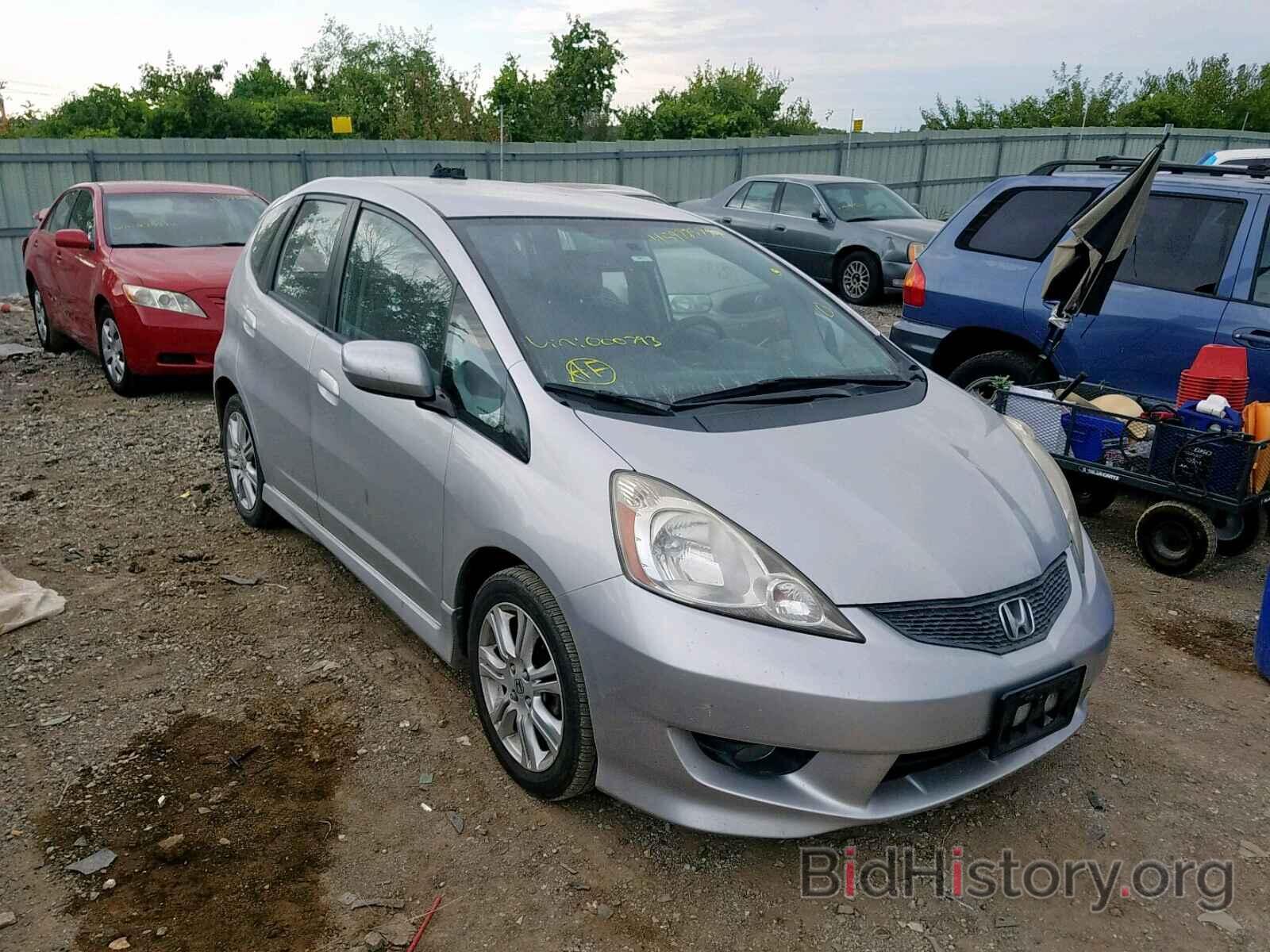 Фотография JHMGE8H56BC000793 - HONDA FIT SPORT 2011