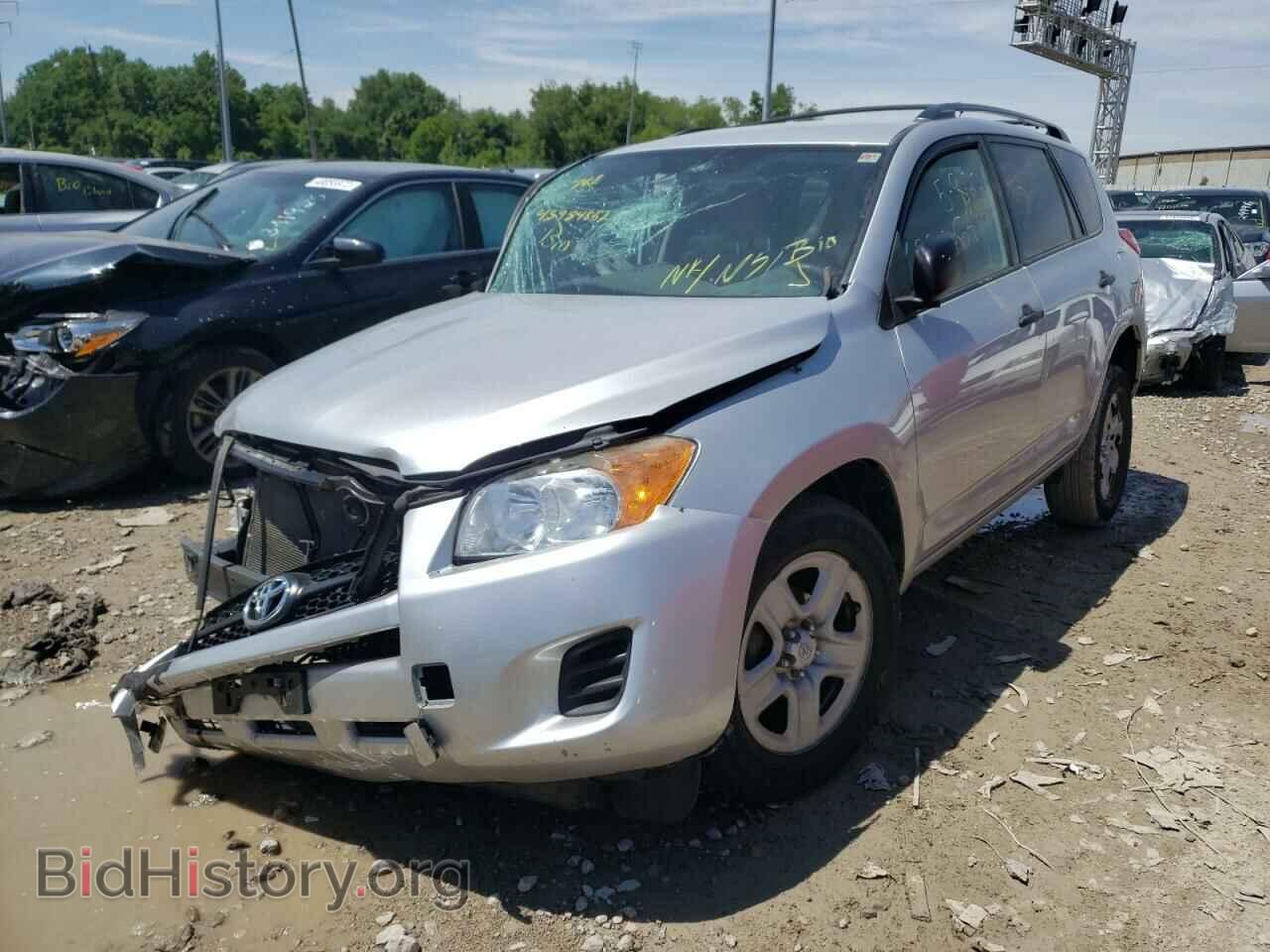 2011 TOYOTA RAV4 - VIN: 2T3BF4DV7BW154742 - Фото 2