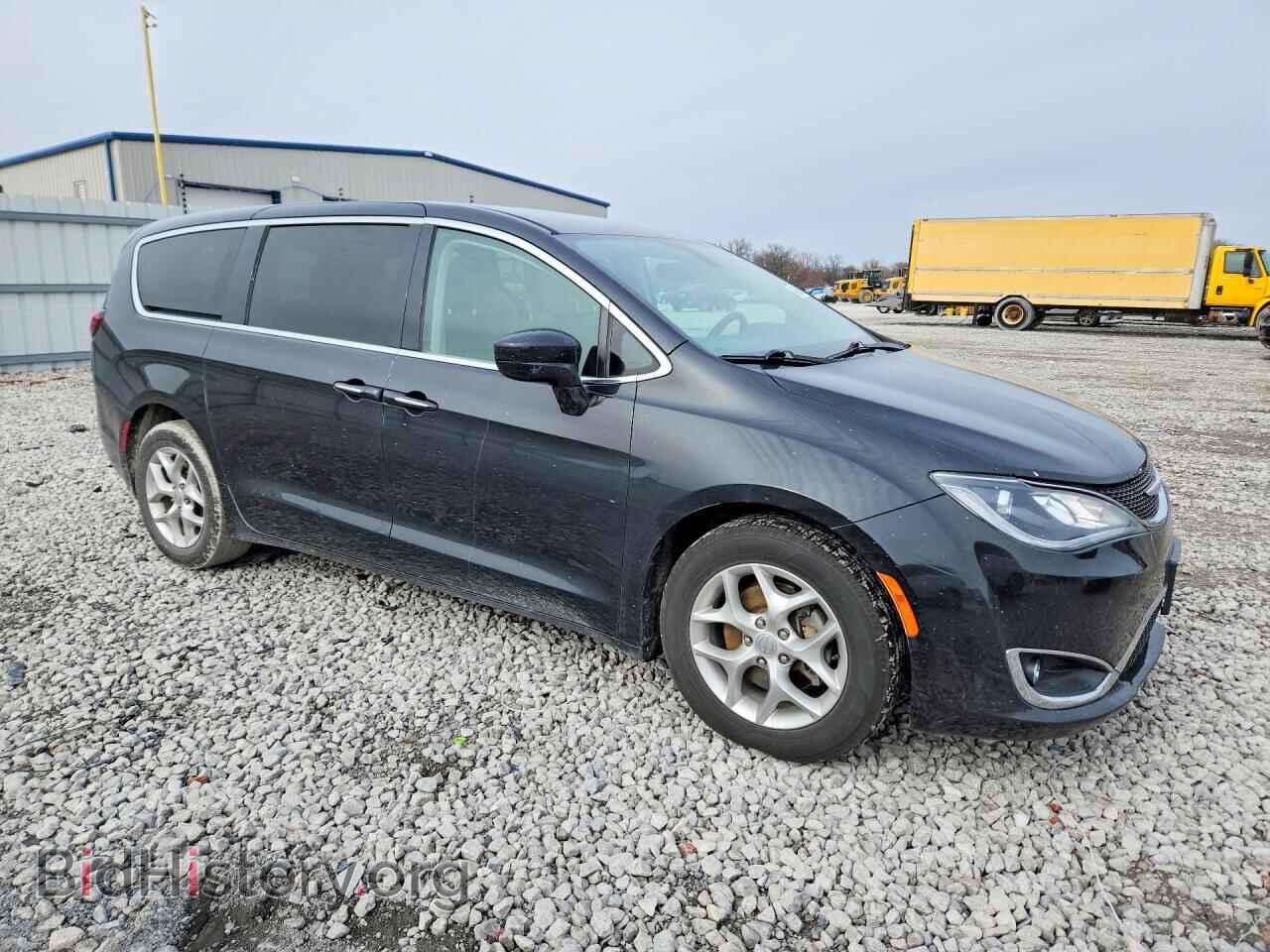2019 CHRYSLER PACIFICA - VIN: 2C4RC1FG9KR505598 - Photo 4