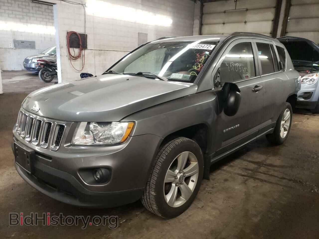 2012 JEEP COMPASS - VIN: 1C4NJDEB1CD621636 - Photo 2