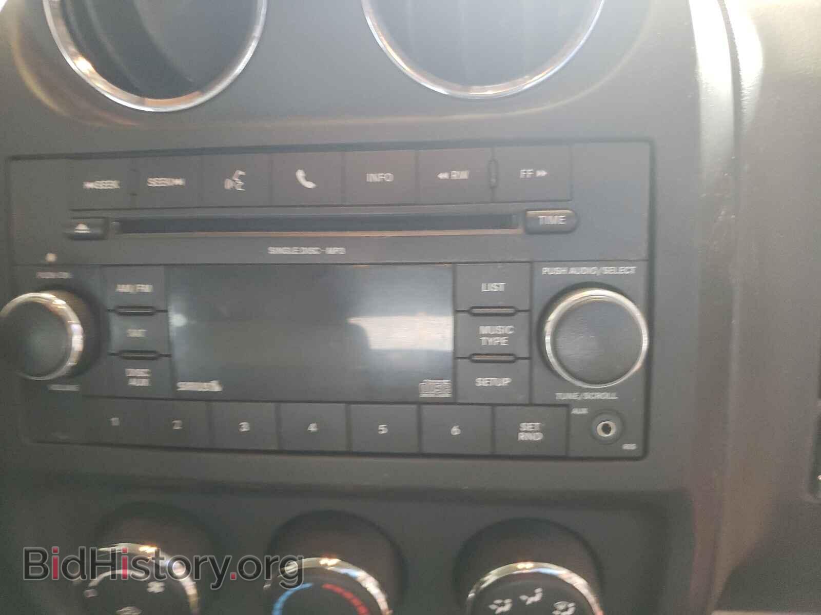 2010 JEEP COMPASS - VIN: 1J4NF1FB6AD620195 - Фото 9