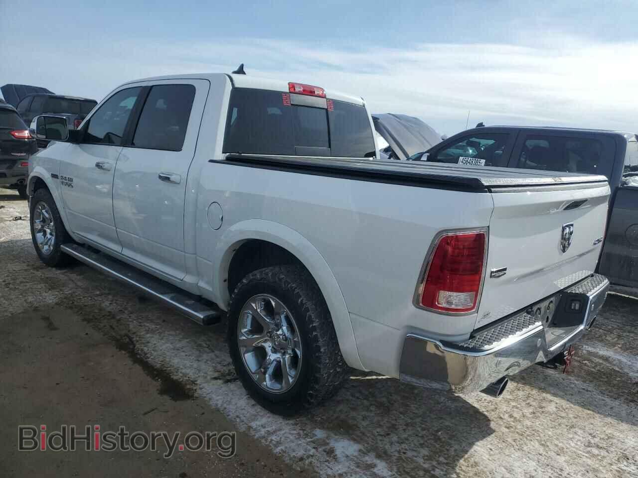 2018 RAM 1500 - VIN: 1C6RR7NM1JS281076 - Фото 2