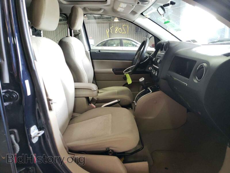2011 Jeep COMPASS (VIN 1J4NF1FB4BD180544) — photo 5 of 10