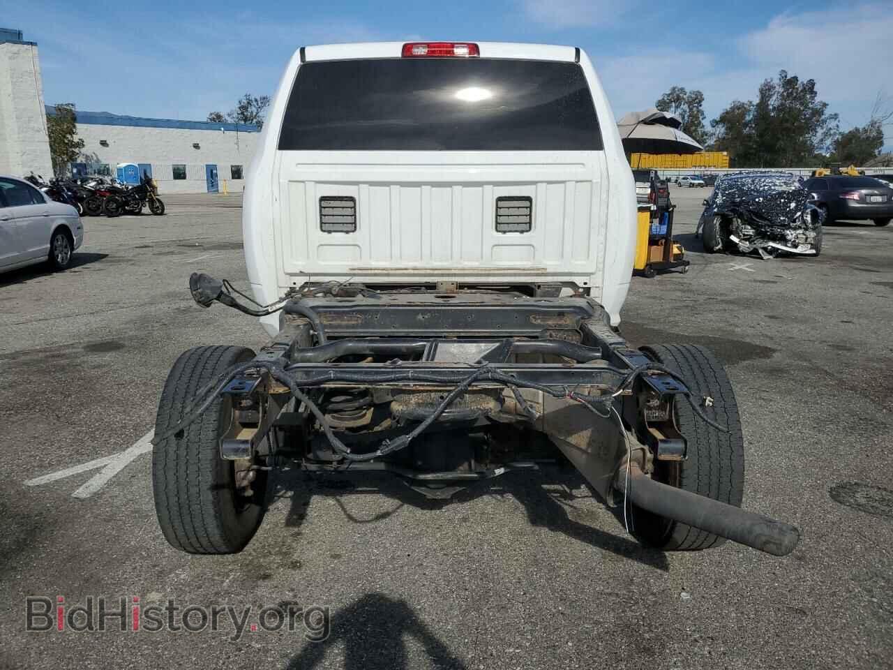 2018 RAM All Models - VIN: 3C6UR5CJ4JG314425 - Photo 6