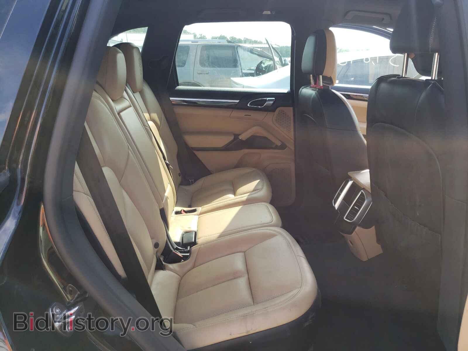 2017 PORSCHE CAYENNE - VIN: WP1AE2A26HLA73013 - Фото 6