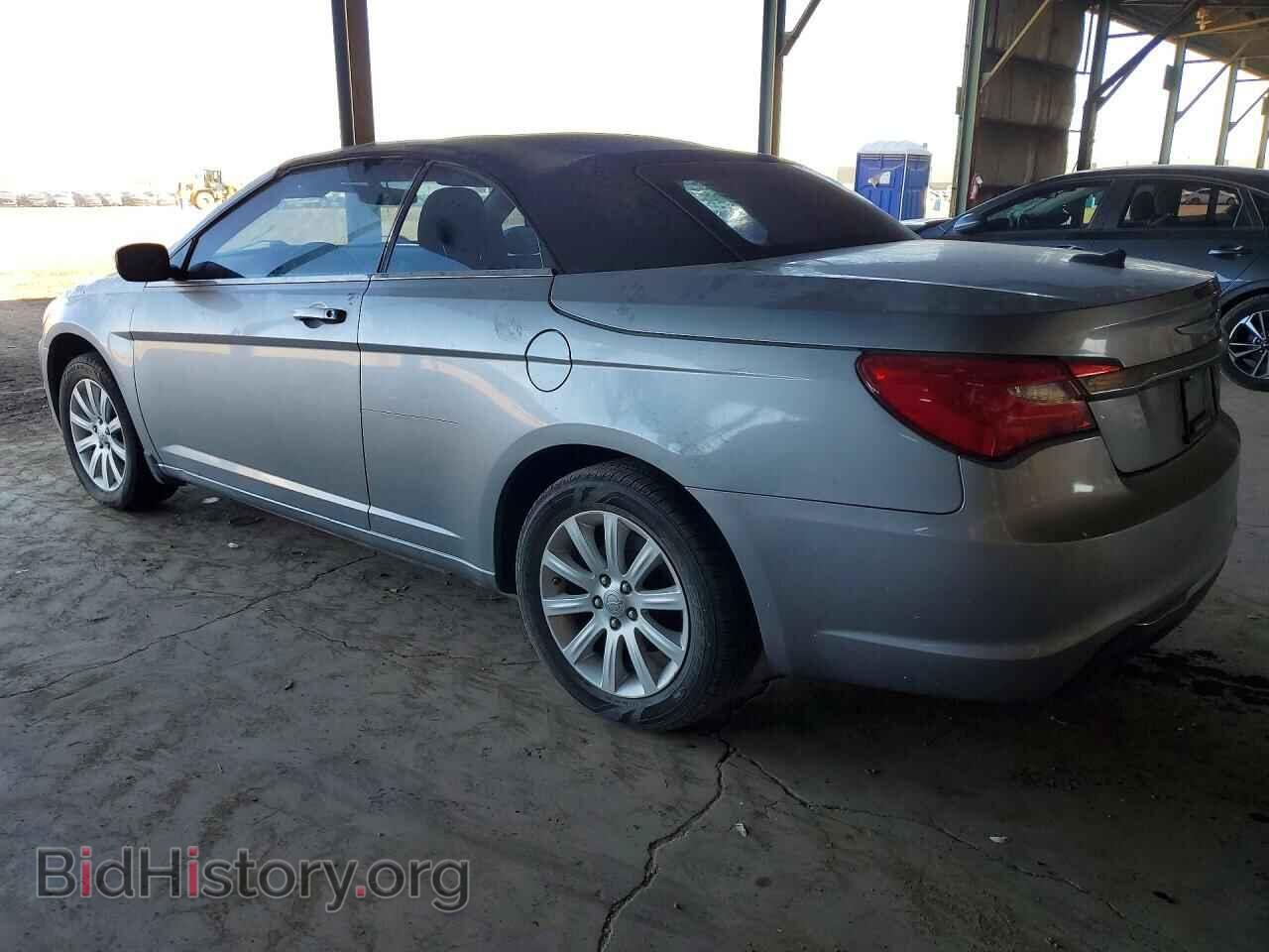 2013 CHRYSLER 200 - VIN: 1C3BCBEB1DN592334 - Фото 2