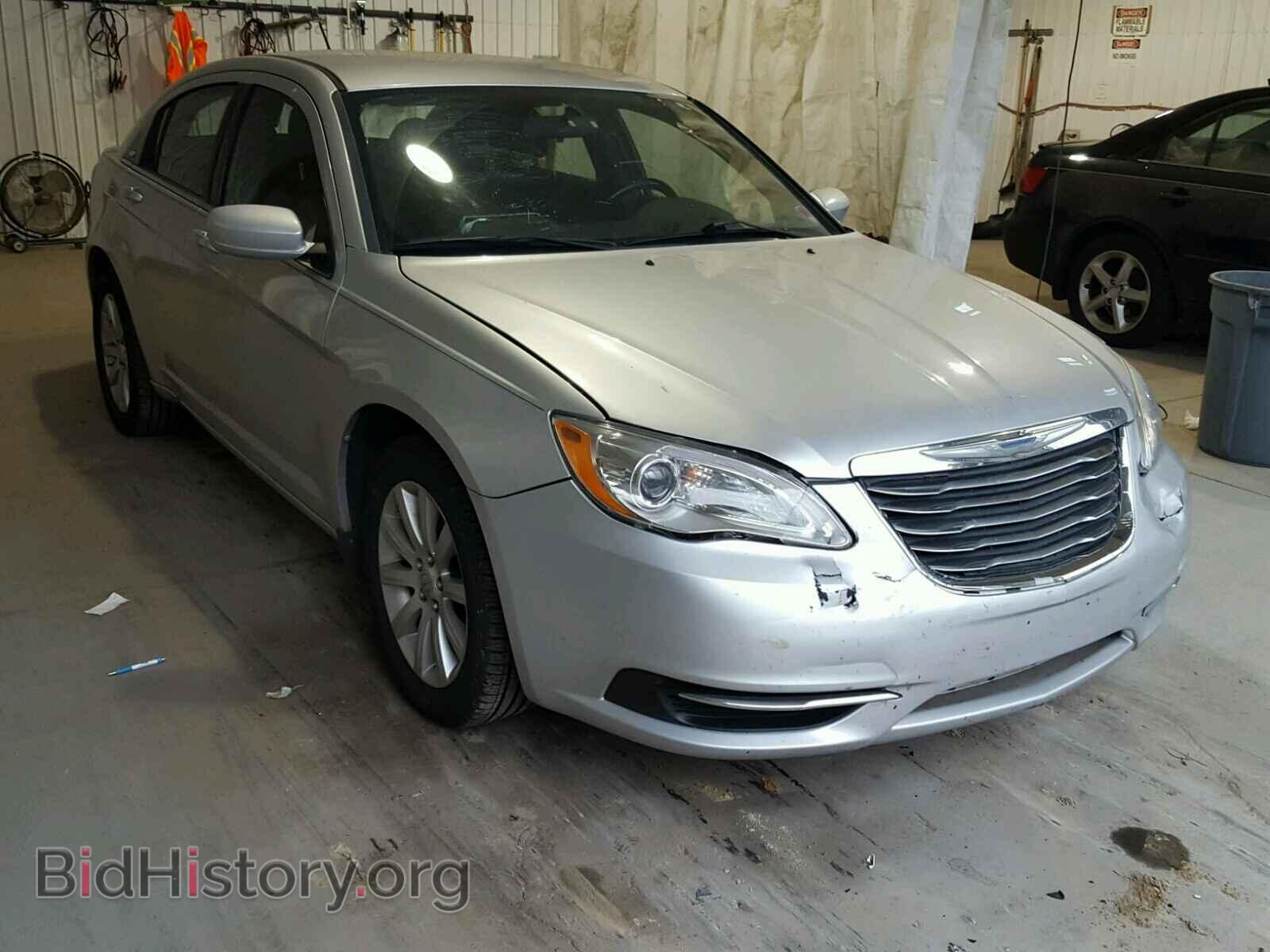 Photo 1C3BC1FB9BN575822 - CHRYSLER 200 2011