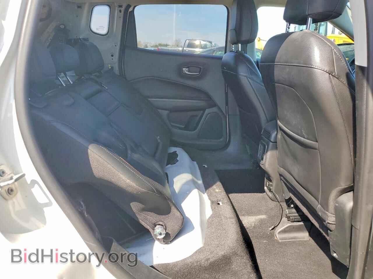 2019 JEEP COMPASS - VIN: 3C4NJCCB2KT748904 - Фото 10