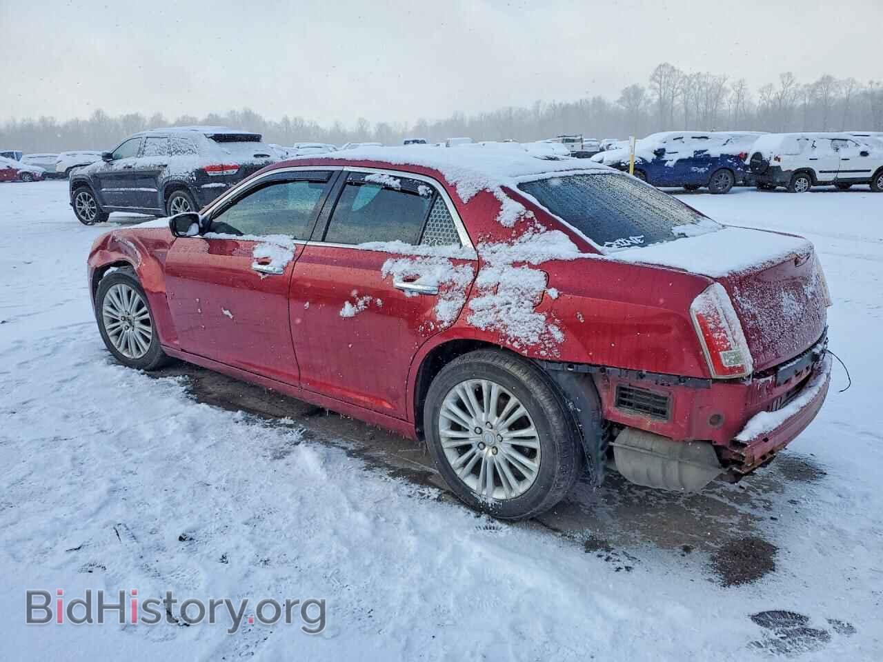 2013 CHRYSLER 300 - VIN: 2C3CCAKT0DH665584 - Фото 2