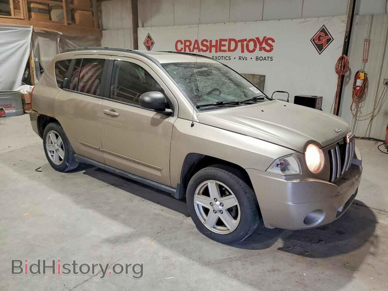 2010 JEEP COMPASS - VIN: 1J4NF4FB2AD513114 - Photo 4