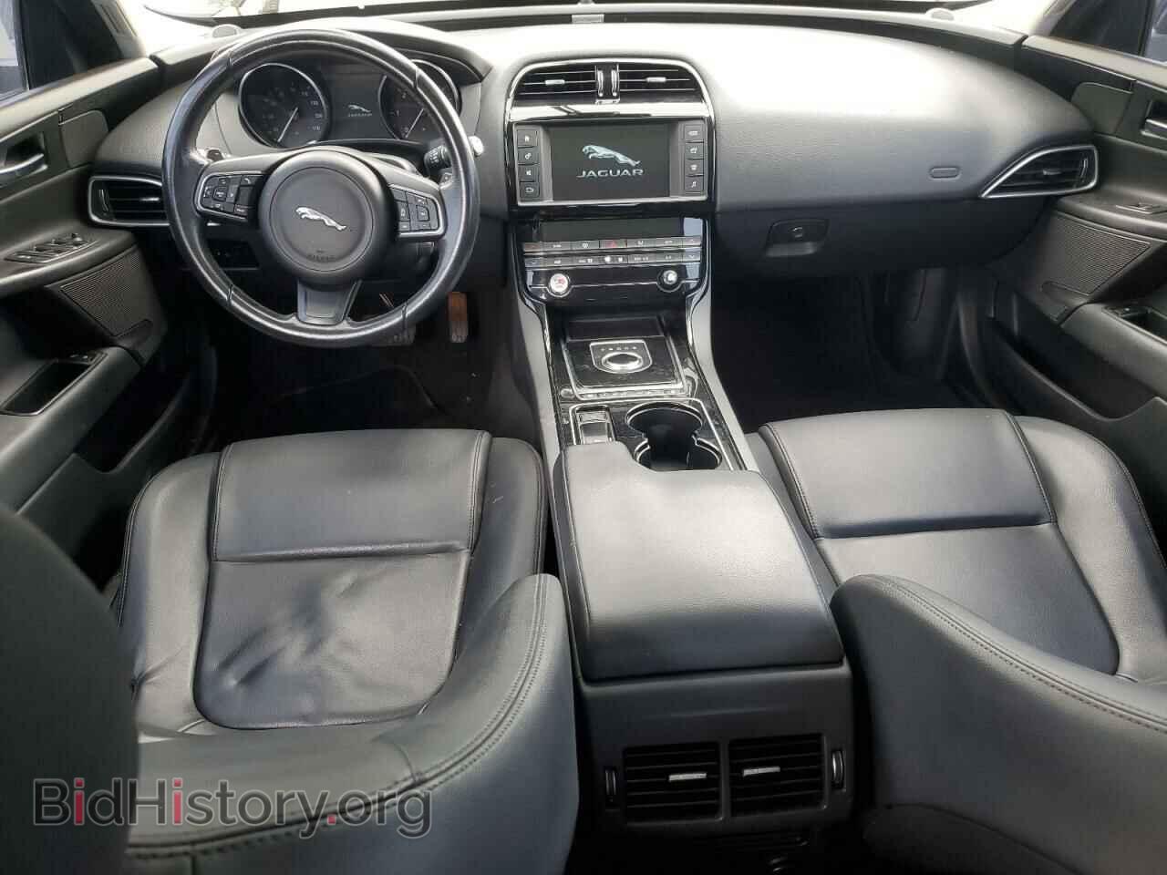 2017 JAGUAR XE - VIN: SAJAR4BN2HA977884 - Фото 8