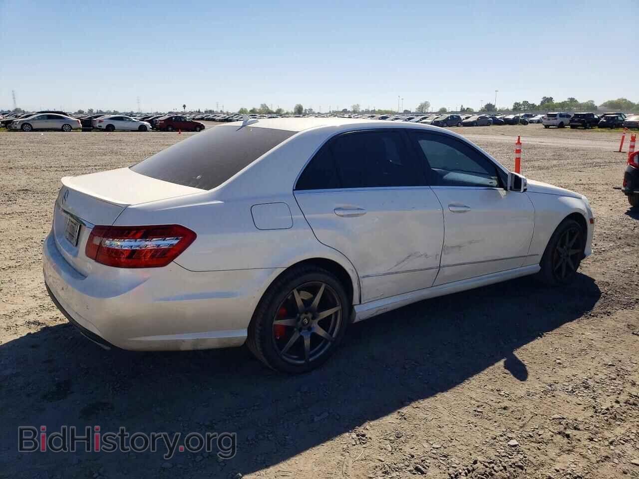 2011 MERCEDES-BENZ E-CLASS - VIN: WDDHF7CB7BA418226 - Фото 3