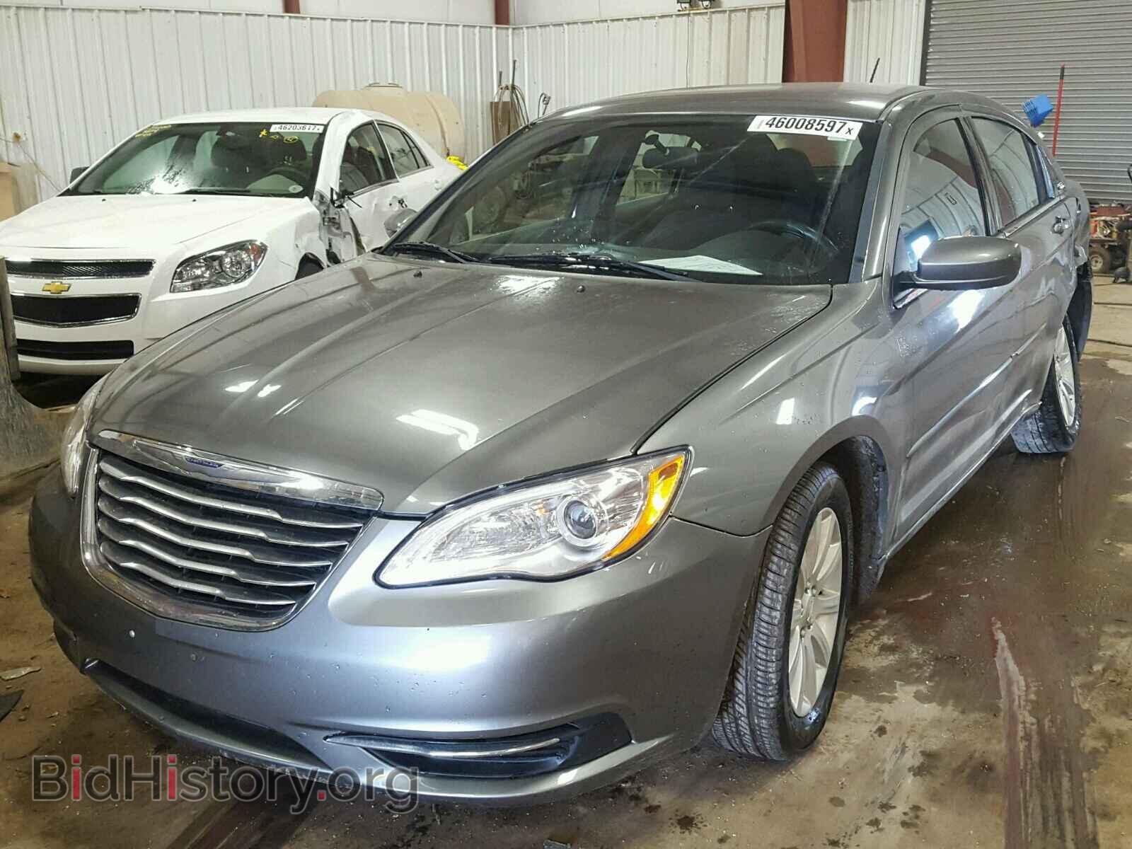 2013 CHRYSLER 200 - VIN: 1C3CCBBB8DN557962 - Фото 2