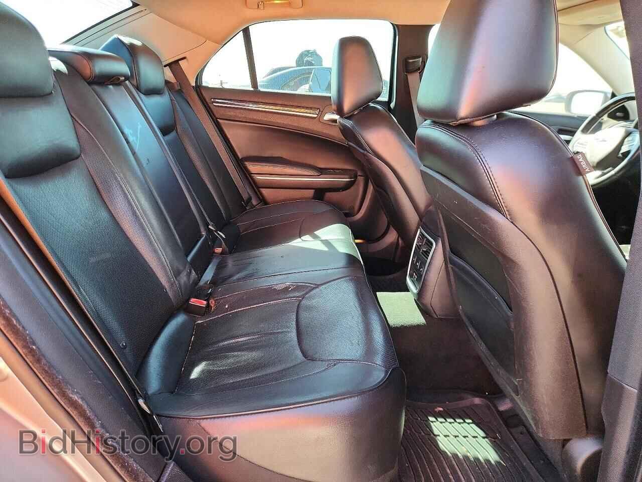2016 CHRYSLER 300 - VIN: 2C3CCAEG2GH123633 - Фото 10