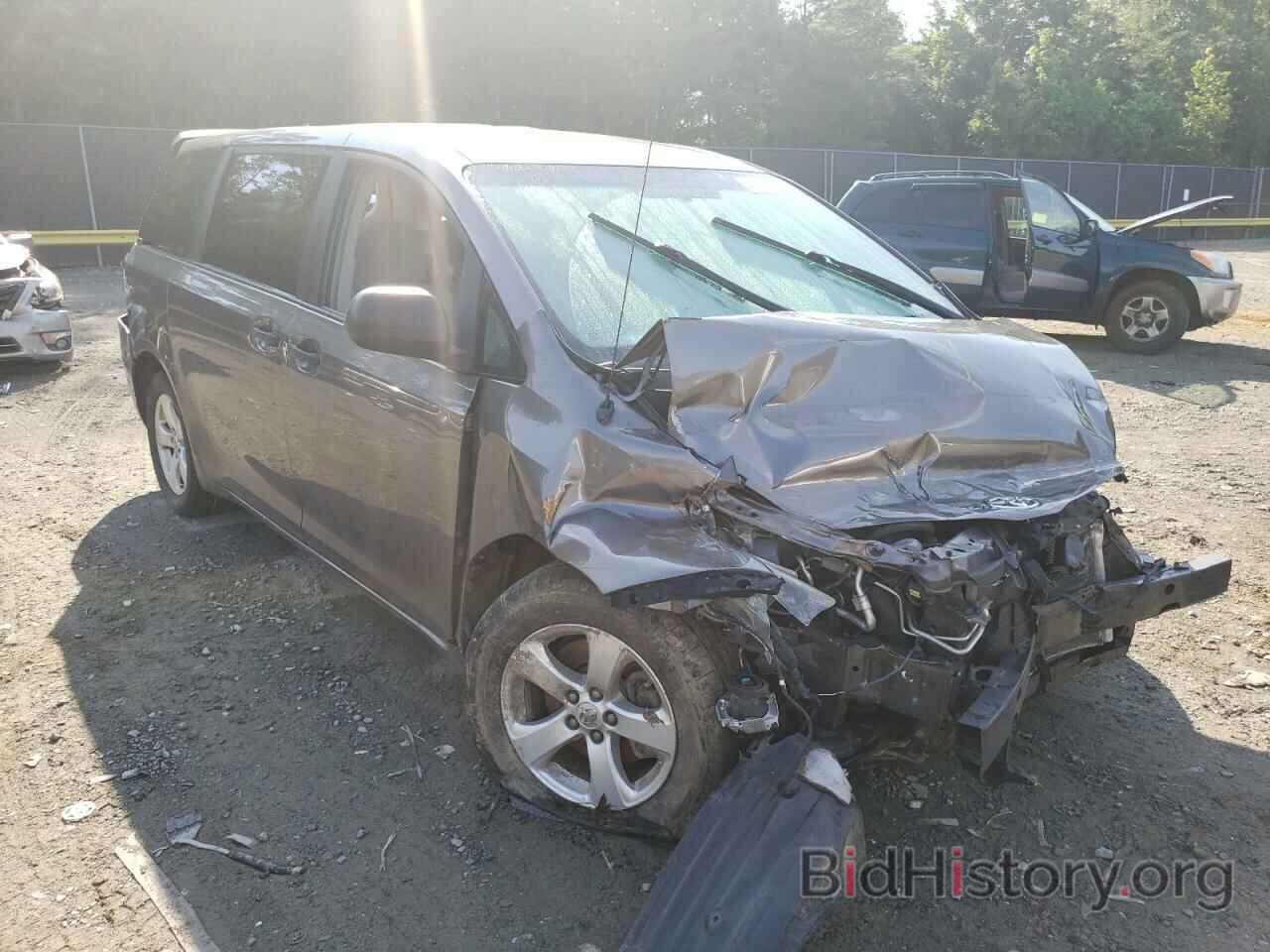 Photo 5TDZK3DC0ES422099 - TOYOTA SIENNA 2014