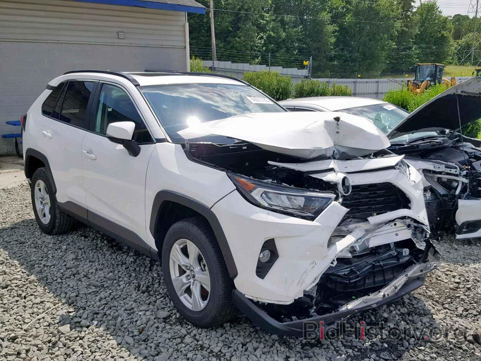 Фотография 2T3W1RFV2KW013975 - TOYOTA RAV4 XLE 2019