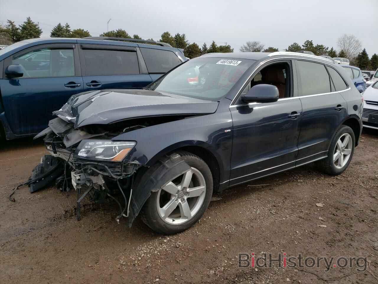 Фотография WA1DKAFP7CA087409 - AUDI Q5 2012