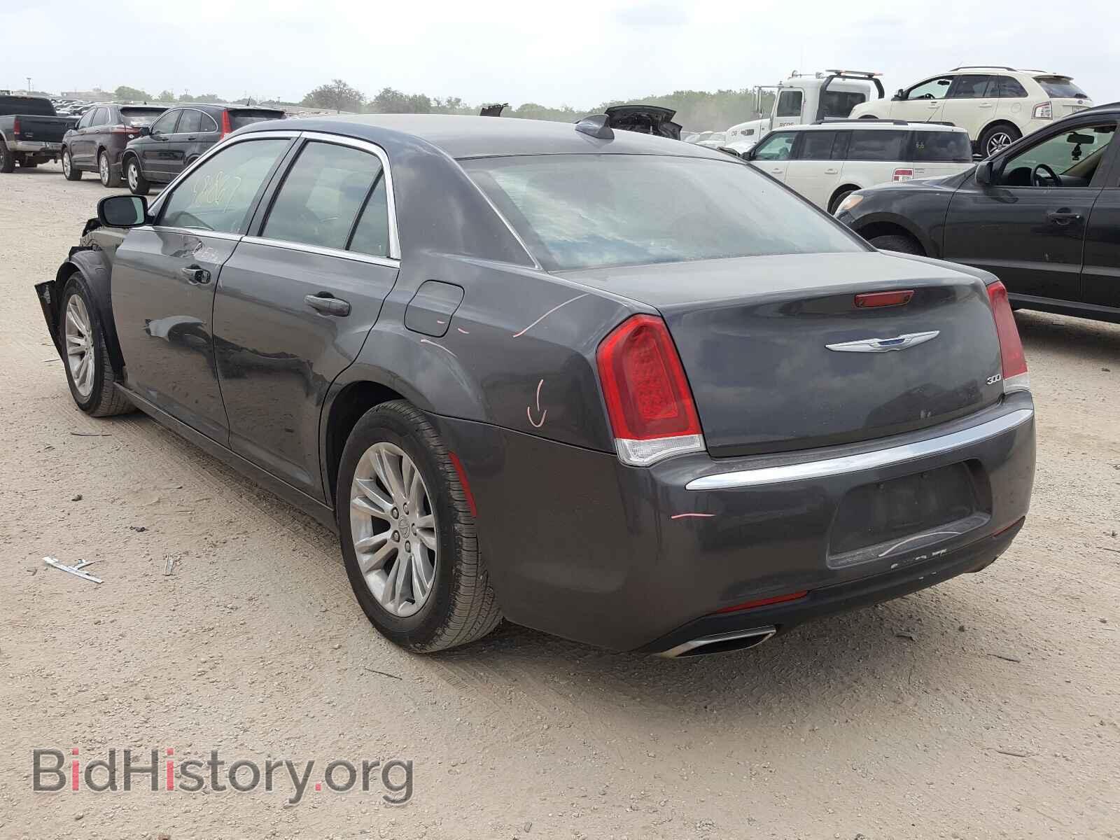 2017 CHRYSLER 300 - VIN: 2C3CCAAG6HH538817 - Фото 3